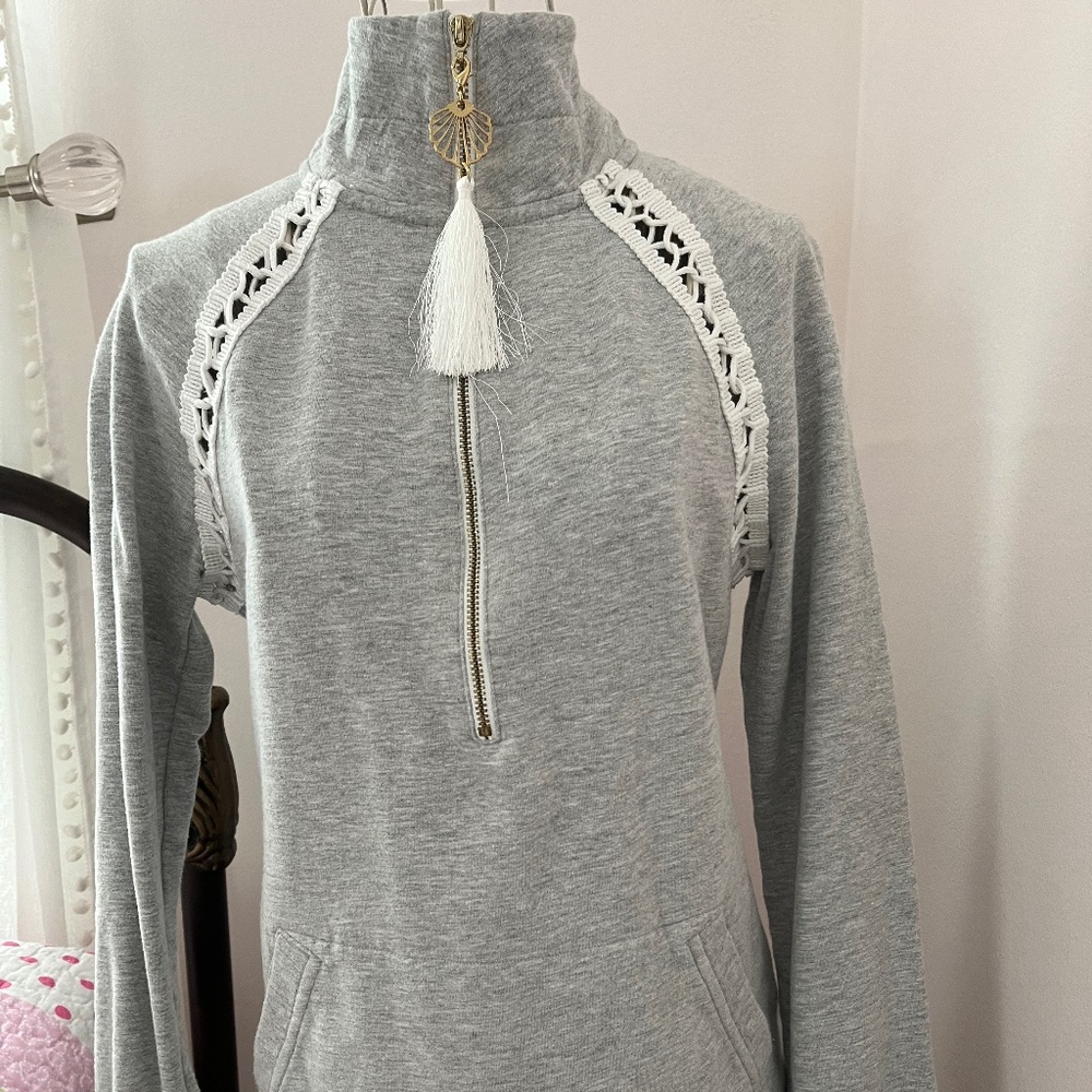 LILLY PULITZER Skipper Solid Popover 1/2 Zip Lace Sleeve Heathered Seaside Grey